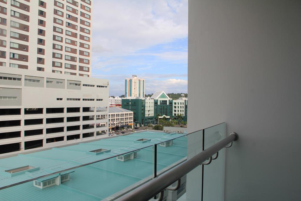 The Sea View Apartment Miri Waterfront Luaran gambar